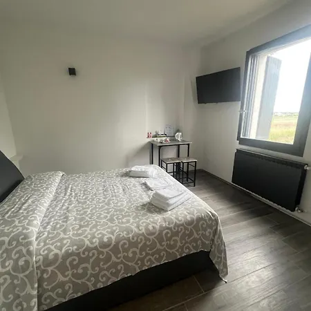 Bed & Breakfast Sancesarè 3*