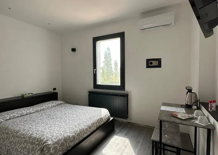 Oda ve Kahvaltı Sancesare Lido di Spina